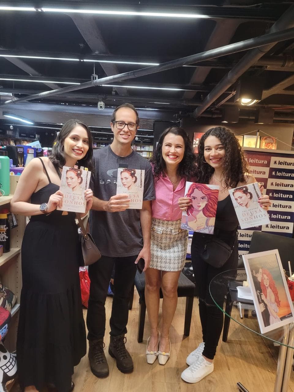 FML Pepper com fãs - Deusa de Sangue
